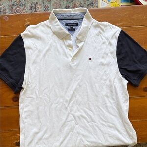 Tommy Hilfiger Men's Polo in White and Navy